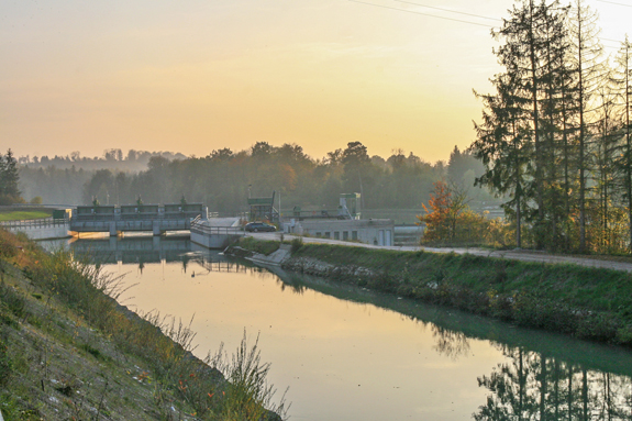 KW Traunleiten Kanal Ansicht Richtung OW web2