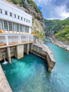 Wasserkraftwerk Shkopeti – Außenansicht