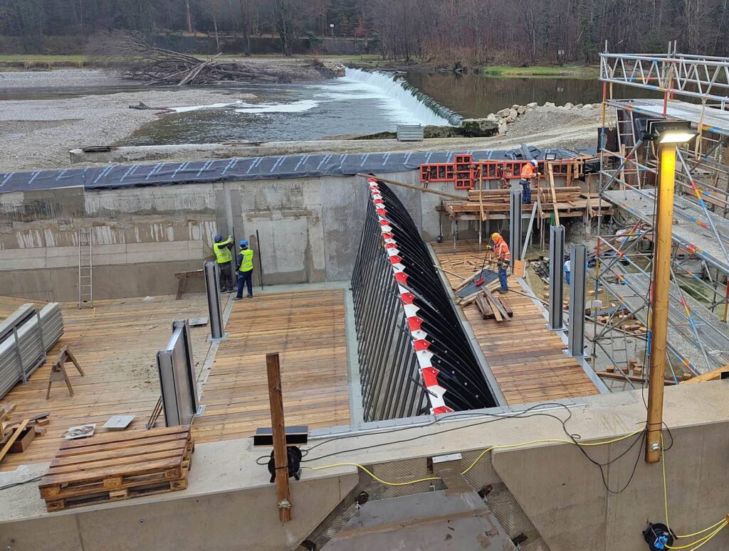 Großhesseloher Wehr