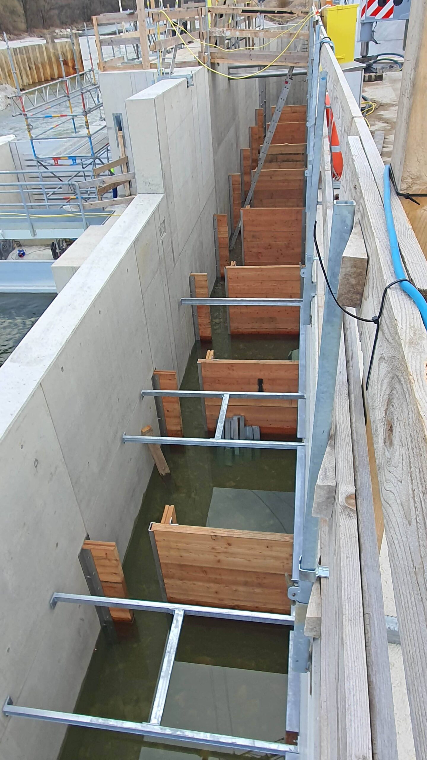 Großhesseloher Wehr