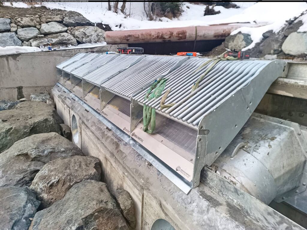 Kraftwerk St Barth Coanda 2 122 x 91 mm