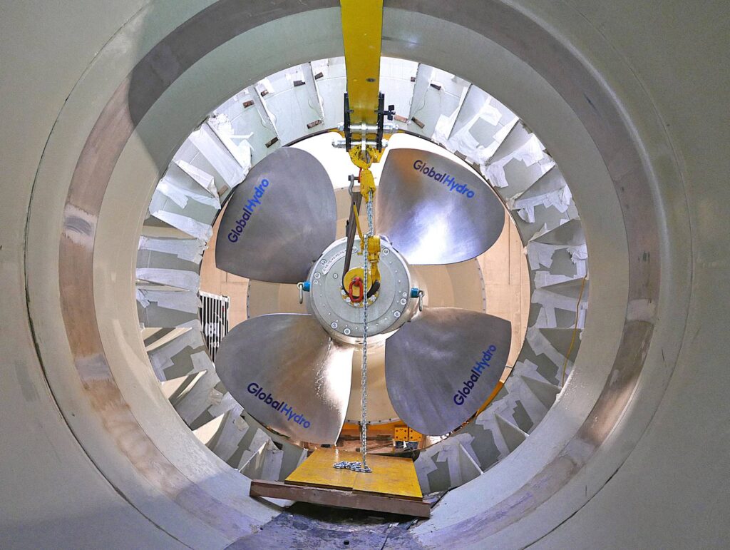 GlobalHydro_Kraftwerk Stegenwald_OnSite_Antriebsstrang_Turbine