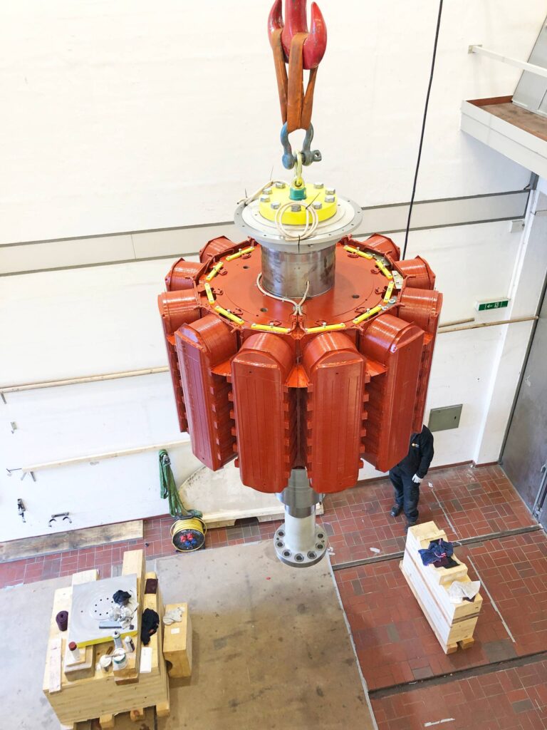 Kraftwerk Andelsbruch EinhebenGeneratorrotor