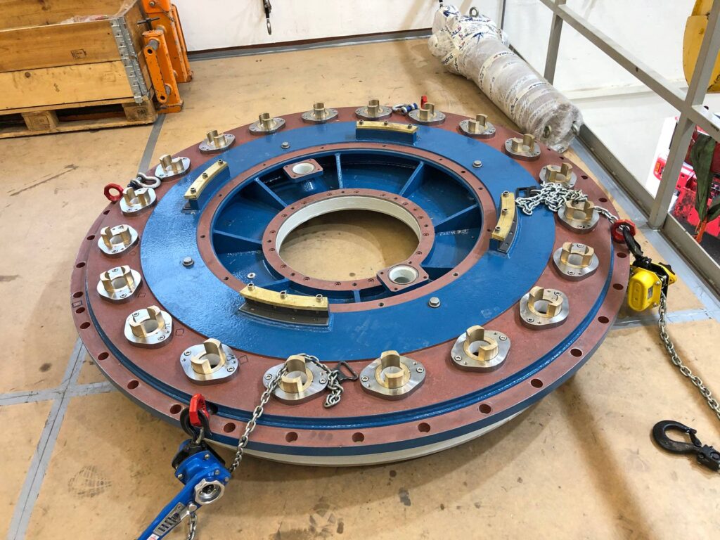 Kraftwerk Andelsbruch SanierterTurbinendeckel