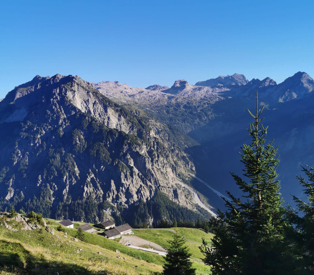 Kraftwerk Eggli Alpenpanorama Alpe Oberüberlut