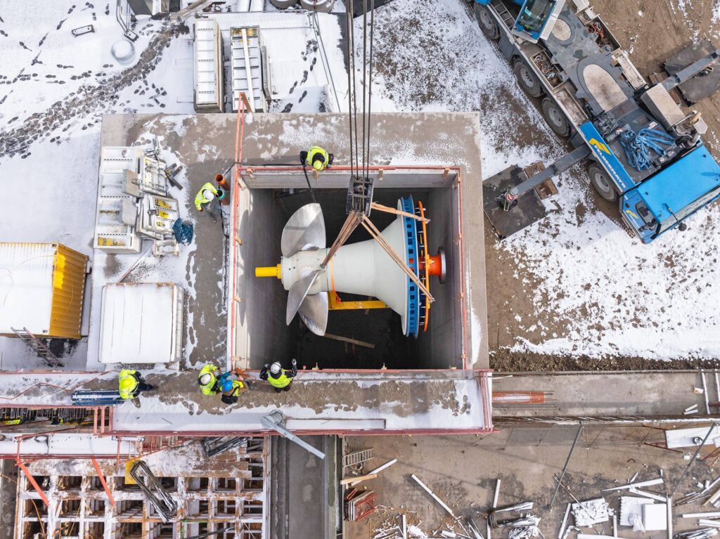 Kraftwerk Stegenwald Einheben Laufrad 200 x 150 mm