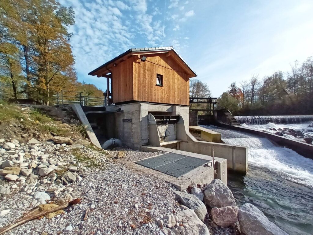 Restwasserkraftwerk und Fishcon-Schleuse Schwarzmühlwehr web