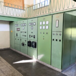 Die knapp 60 Jahre alte e-technische Ausstattung inklusive Mittelspannungsschaltanlage wurde komplett ersetzt. KW Deisl alte Schaltschränke