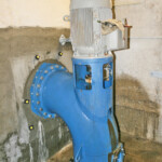 Die von Jank strömungs- und steuerungstechnisch optimierte Restwasserturbine des Kraftwerks Leims kann alljährlich rund 150.000 kWh Strom erzeugen. KW Leimsbach Restwasserturbine