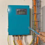 Das neue RISONIC compact lässt sich problemlos im Prozessleitsystem einer Anlage integrieren. Risonic compact, Prozessleitsystem