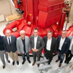 GEO-Alpinbau Bauleiter Markus Schneider, Geschäftsfeldleiter illwerke Markus Buder, Vorstandsmitglied illwerke Gerd Wegeler, Vorstandsmitglied illwerke Christof Germann, Landeshauptmann Markus Wallner, Techn. Vorstand illwerke Helmut Mennel, Projektleiter illwerke Harald Feldkircher und Bürgermeister Andreas Simma (v.l.) bei der offiziellen Einweihung der Anlage. Eroeffnung der beiden Kleinkraftwerke