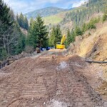 Um die Wasserfassung am Hochfeldbach
erreichen zu können, errichtete Fürstauer
Bau auch einen neuen Zufahrtsweg. Kraftwerk Hochfeldbach