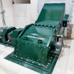 Die von Mayrhofer gefertigte Durchström-Turbine in 1-zelliger Ausführung nutzt das hydroelektrische Potential der Restwassers an der Wehranlage für die jährliche Produktion von ca. 80.000 kWh Strom. Kraftwerk Ratten Durchströmturbine