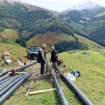 Für das Kraftwerk Trinkwasser wurde eine neue Druckrohrleitung in Form von PE-Rohren verlegt. Kraftwerk Rauris2