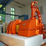 Die Oberbergturbine im Kraftwerk Sauloch (Bauj. 1974) liefert knapp 2 MW Engpassleistung. Ruselkraftwerke