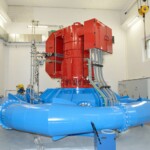 Mit der neuen 6-düsigen Peltonturbine aus dem Hause Troyer konnte das Jahres-
arbeitsvermögen des Kraftwerks Merlen um rund 28 Prozent gesteigert werden. Troyer Kraftwerk Merlen